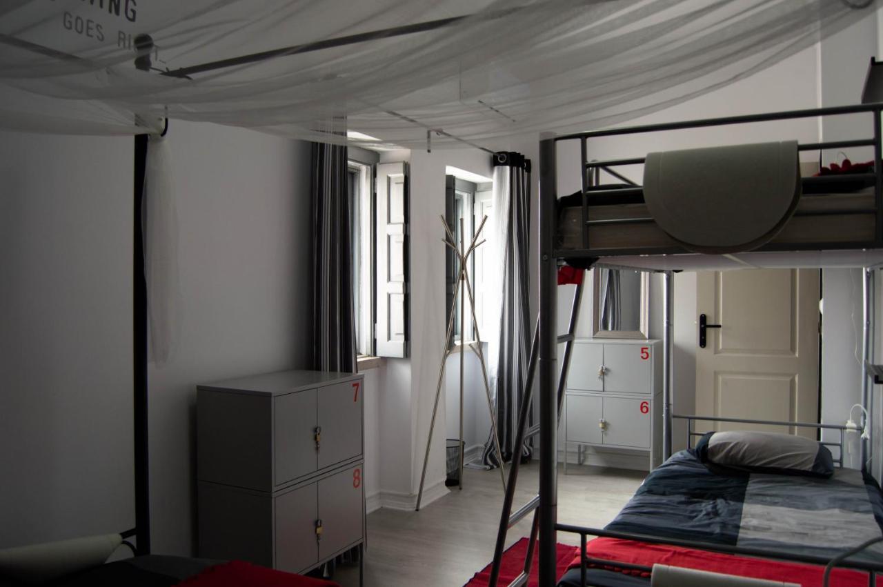 Hostel Terminal 3 *